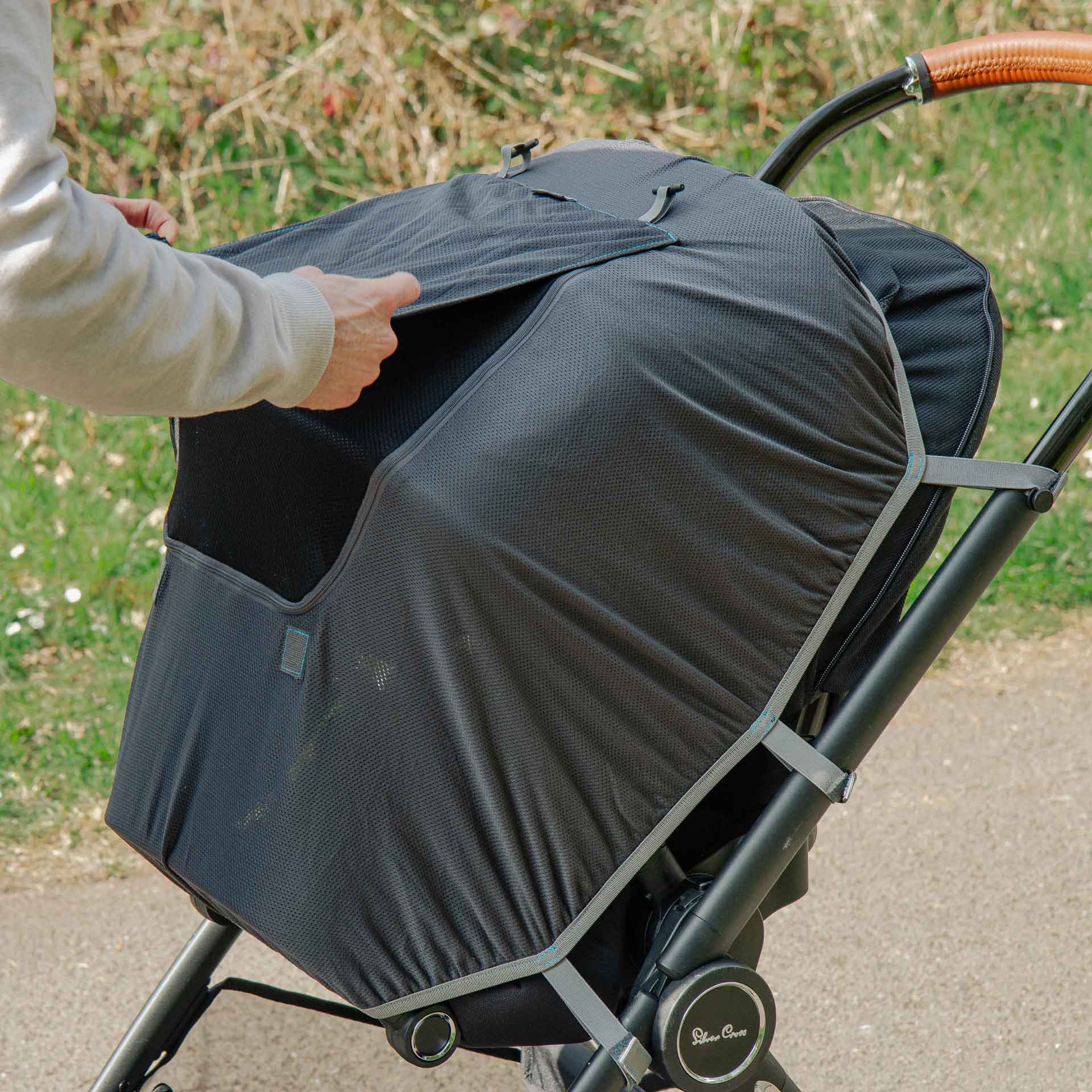 Buggy Blackout Cover - Image 3